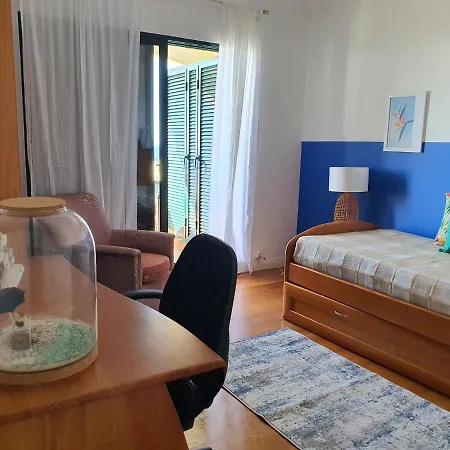 Luzia's - 2 Bedroom Sleeps 4 * Funchal (Madeira)